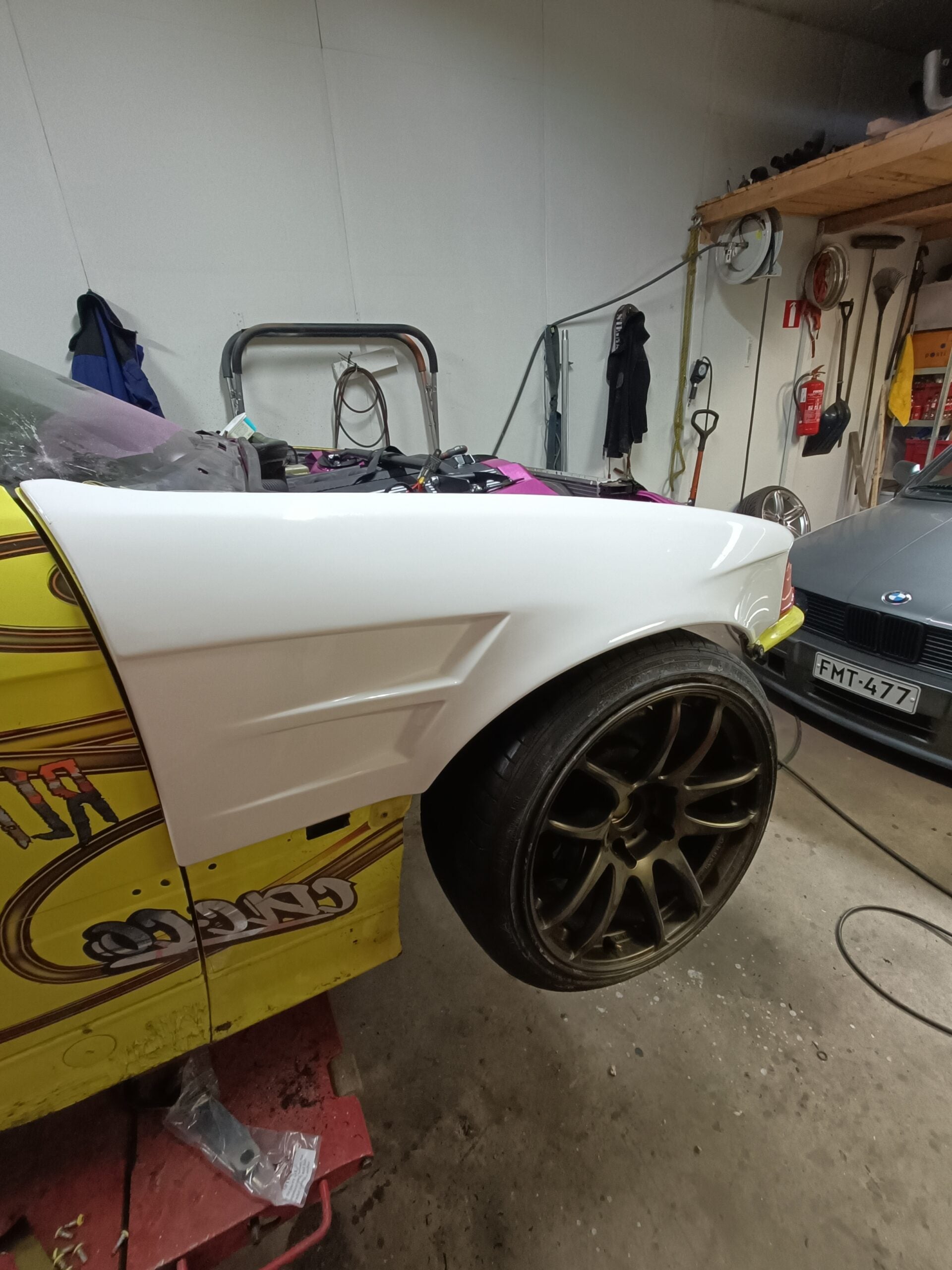 ALETAS DELANTERAS VENTILADAS +60 BMW E36 SEDAN / COMPACT /TOURING