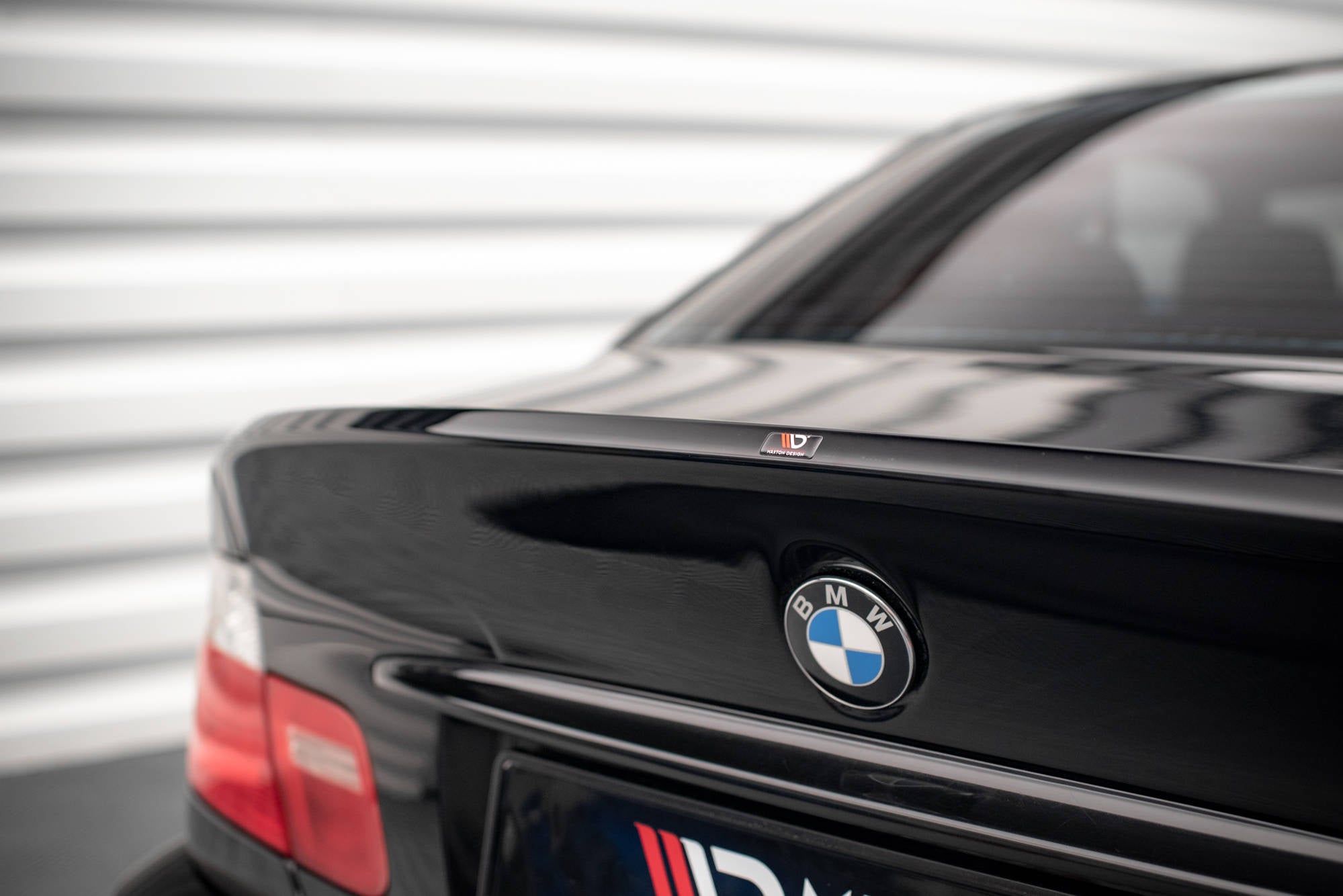 AÑADIDO DE ALERÓN BMW E46 COUPE LOOK CSL