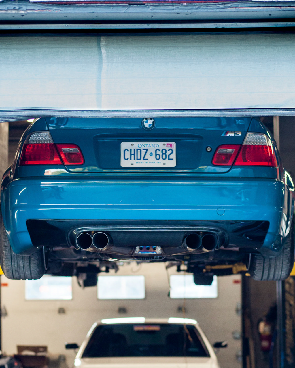 PARAGOLPES TRASERO LOOK BMW M3 E46 SEDAN - FULL GAS