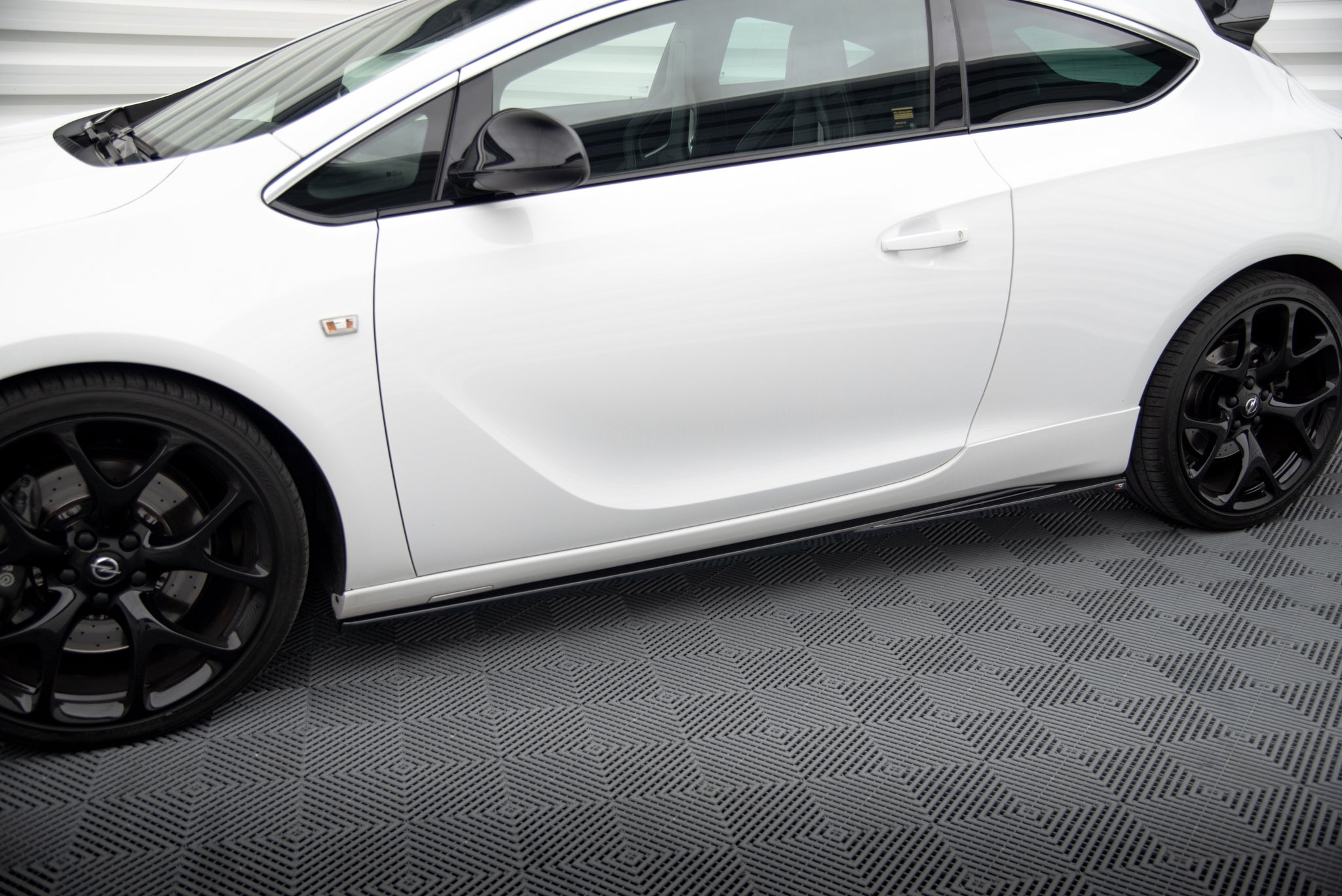 Taloneras Opel Astra OPC GTC J