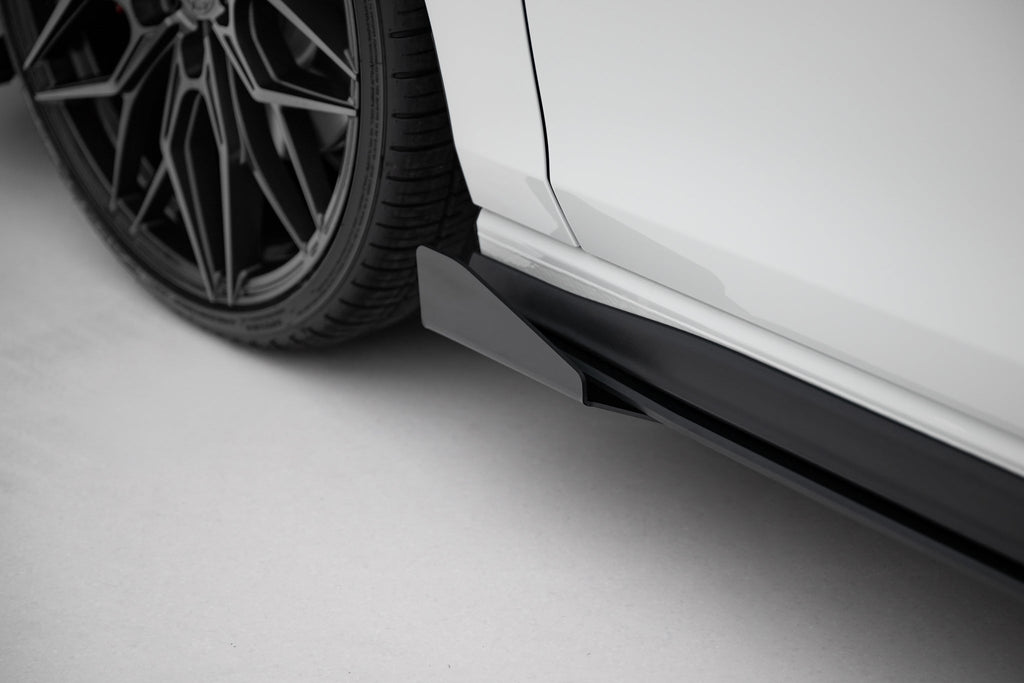 Taloneras Street Pro + Flaps Volkswagen Golf GTI / GTE / GTI Clubsport / R-Line Mk8