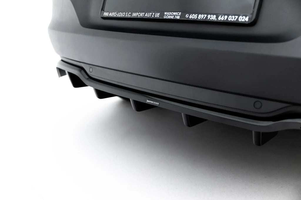 Splitter trasero Opel Grandland Mk1 (con barras verticales)