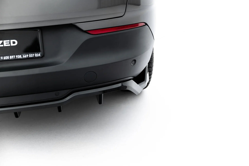 Splitter trasero Opel Grandland Mk1 (con barras verticales)