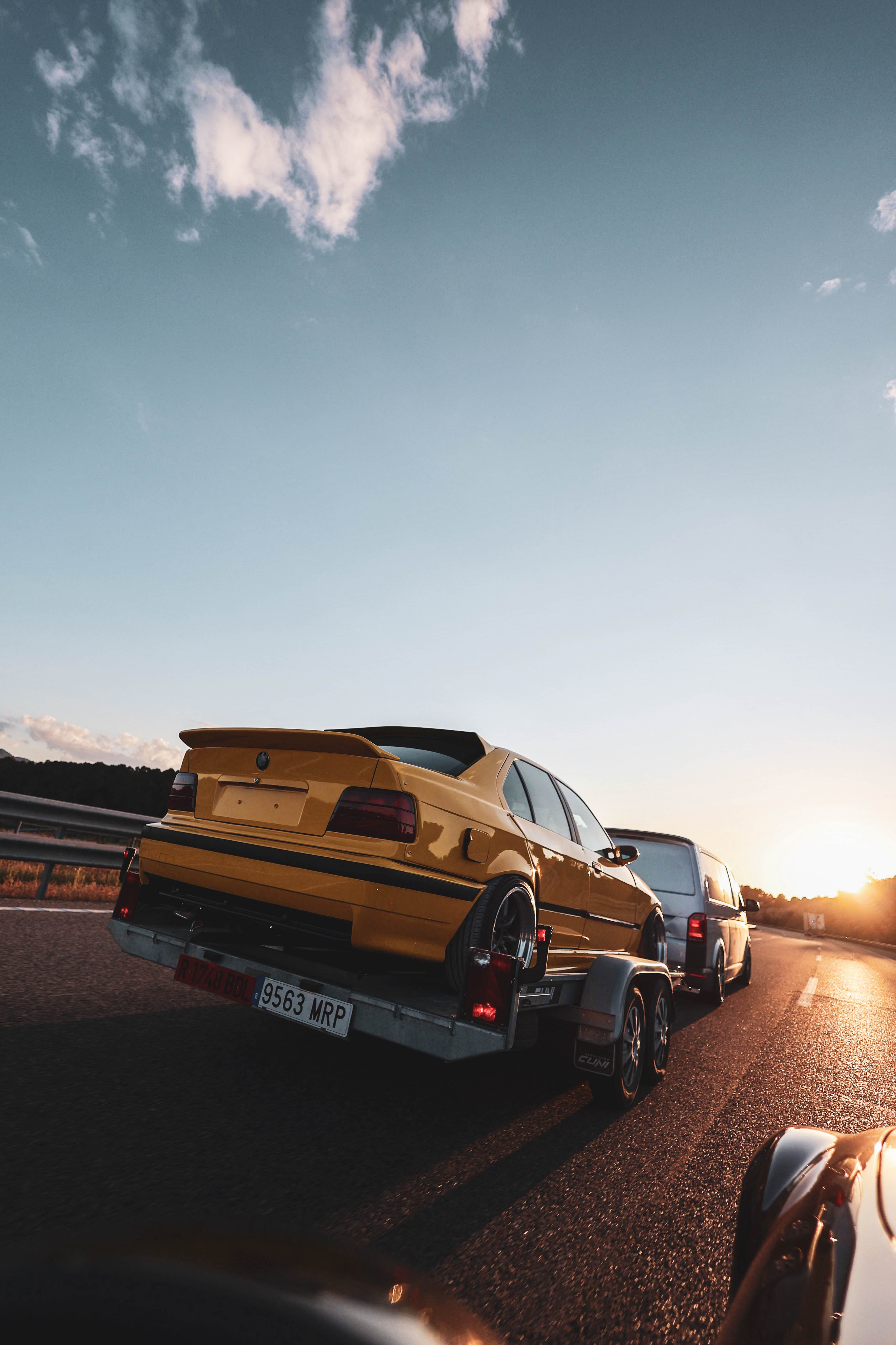 Taller FULLGAS de coches modificados en Montgat Barcelona