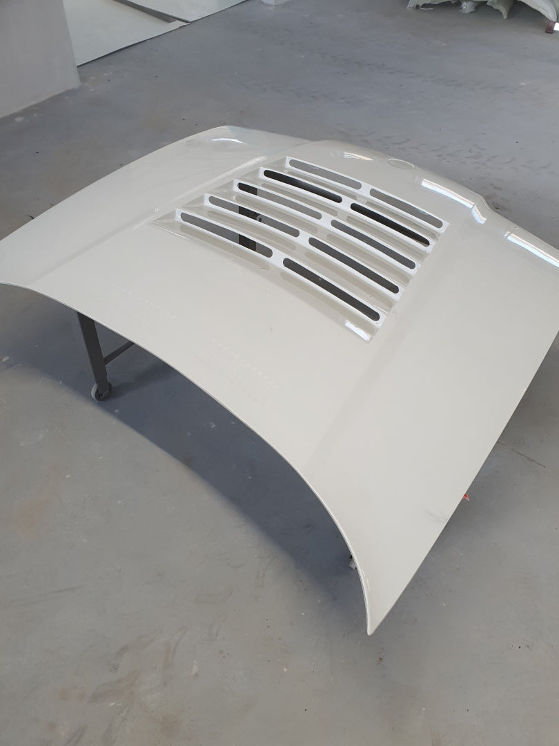 CAPÓ DE FIBRA VENTILADO PARA E36 SEDAN / COMPACT / TOURING - FULL GAS