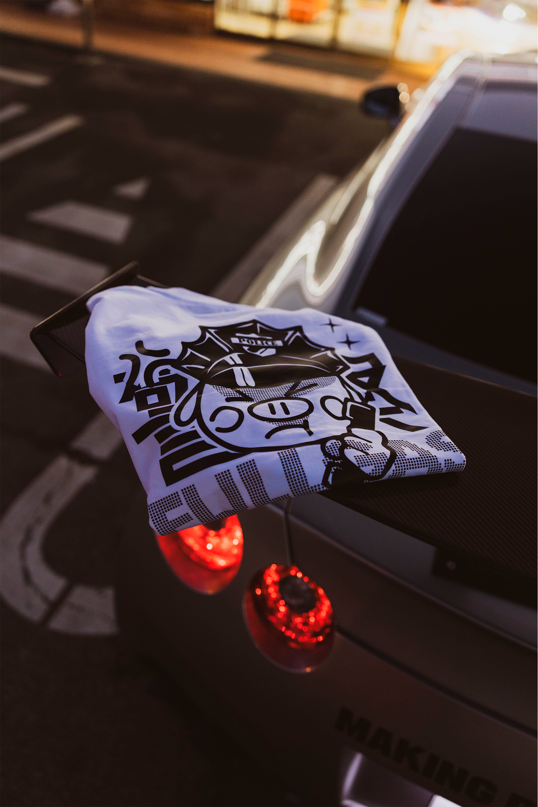 CAMISETA MAKING POLICE WORK