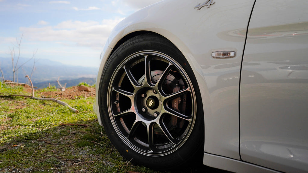 Llantas Racing Division VR5 17″