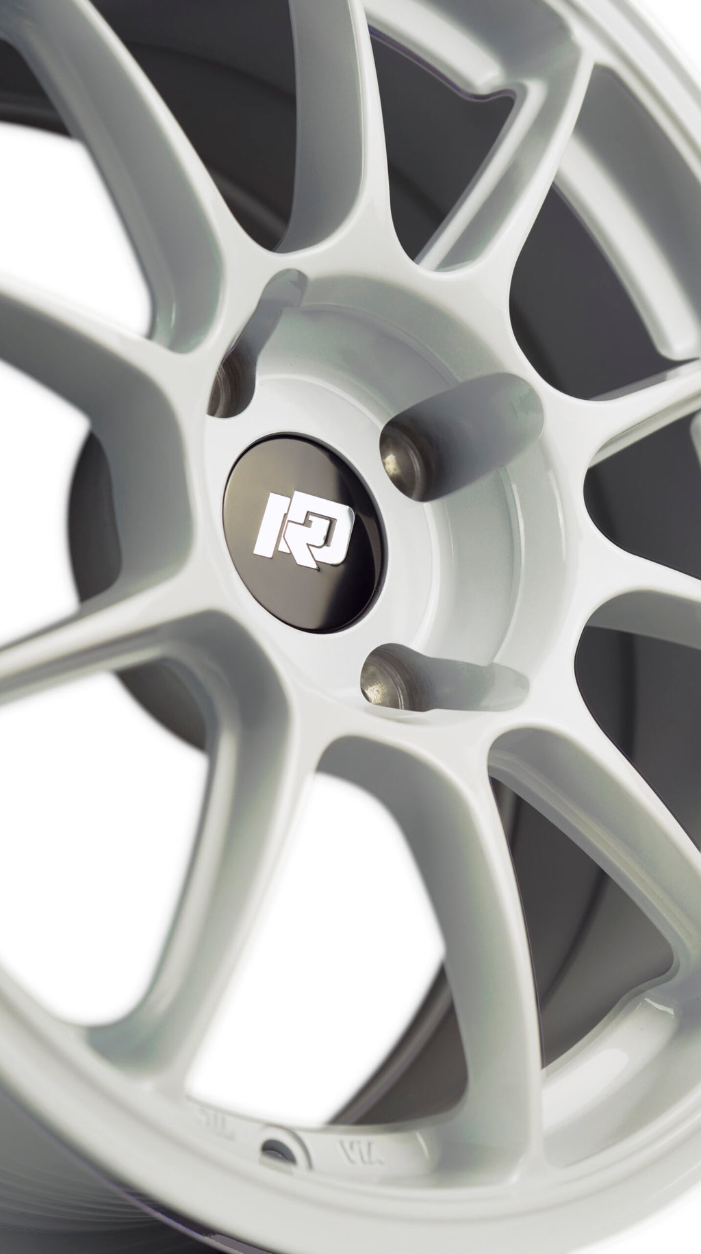 Llantas Racing Division VR5 15″
