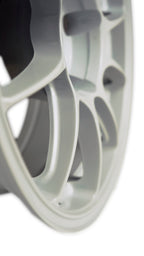 Llantas Racing Division VR5 15″