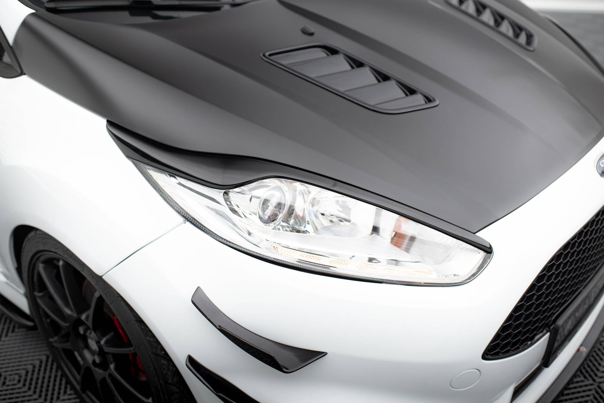 Brewki V.2 Ford Fiesta ST / ST-Line / Standard Mk7 FL