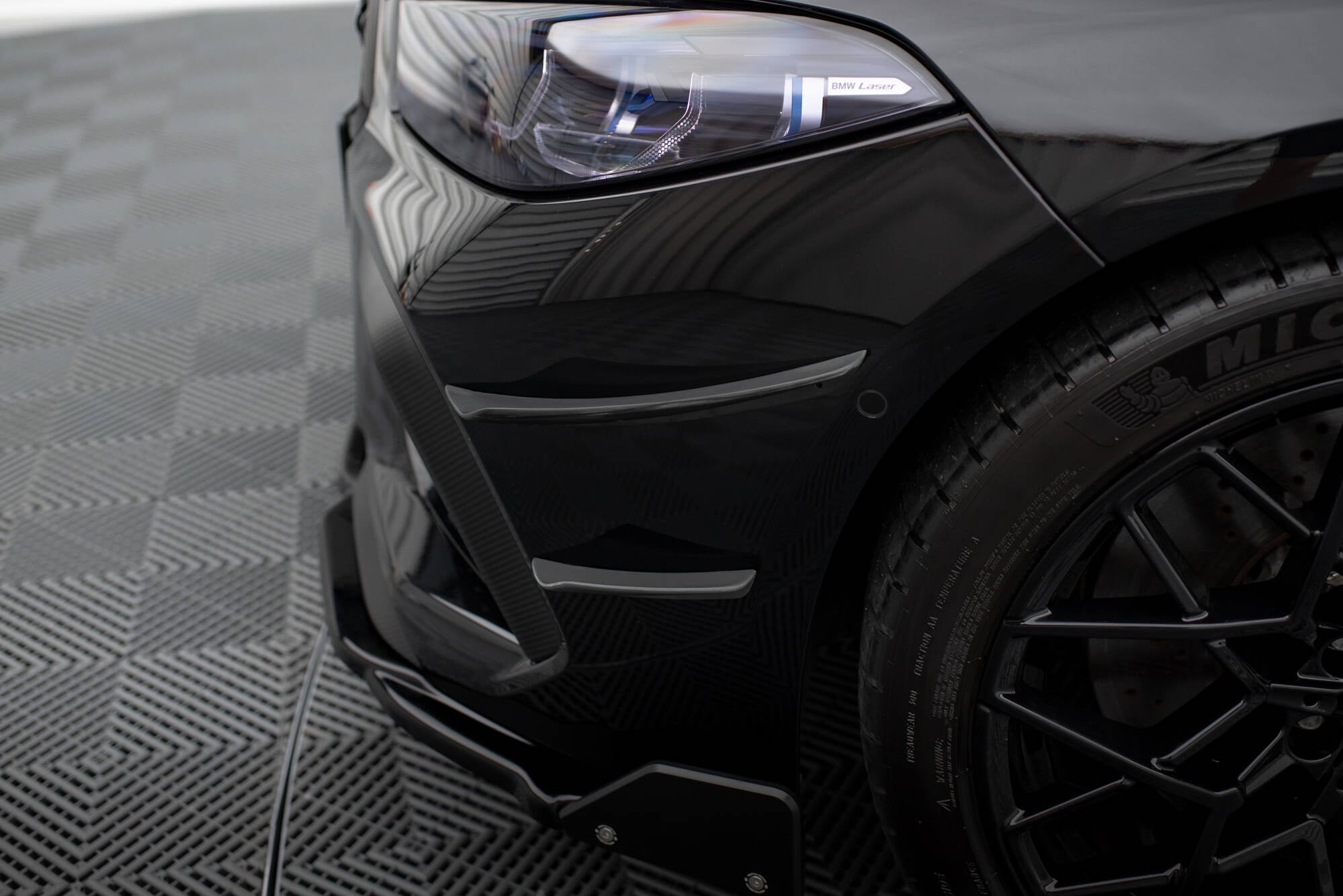 Canards (Deflectores delantero parachoques) BMW M8 Gran Coupé F93 / Coupé F92