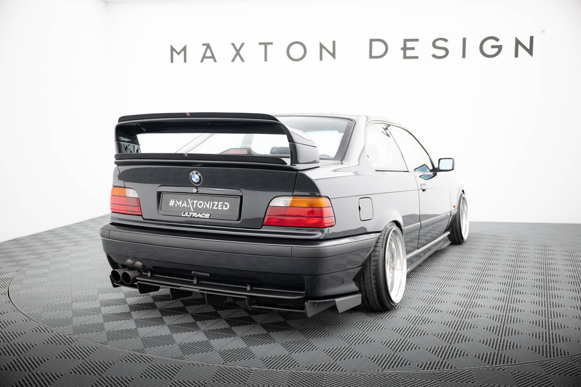 Difusor trasero BMW M3 / Serie 3 M-Pack E36 Coupé