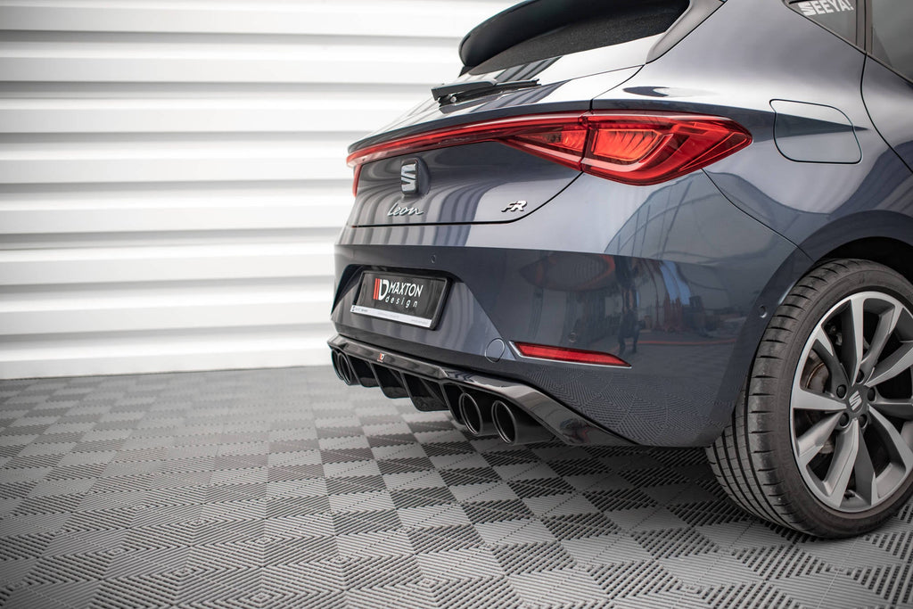 Difusor + colas de escape Seat León FR Hatchback Mk4