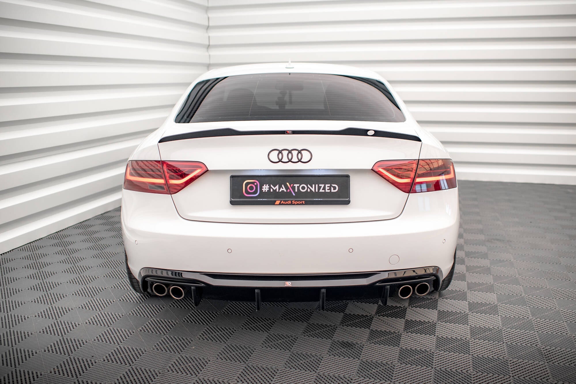 Difusor Audi A5 Coupé 8t Facelift (doble salida a cada lado)