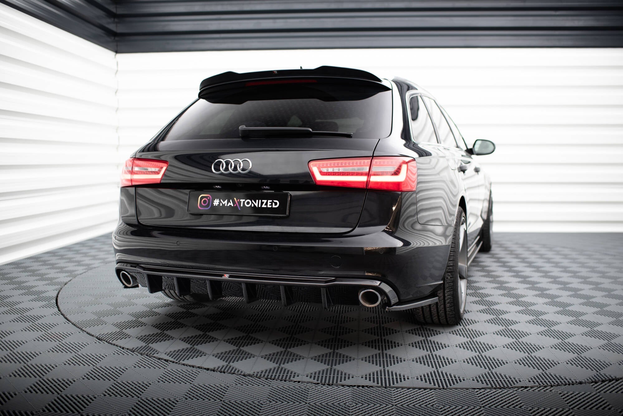 Difusor Audi A6 Sedan Avant C7 (2 salidas simples)
