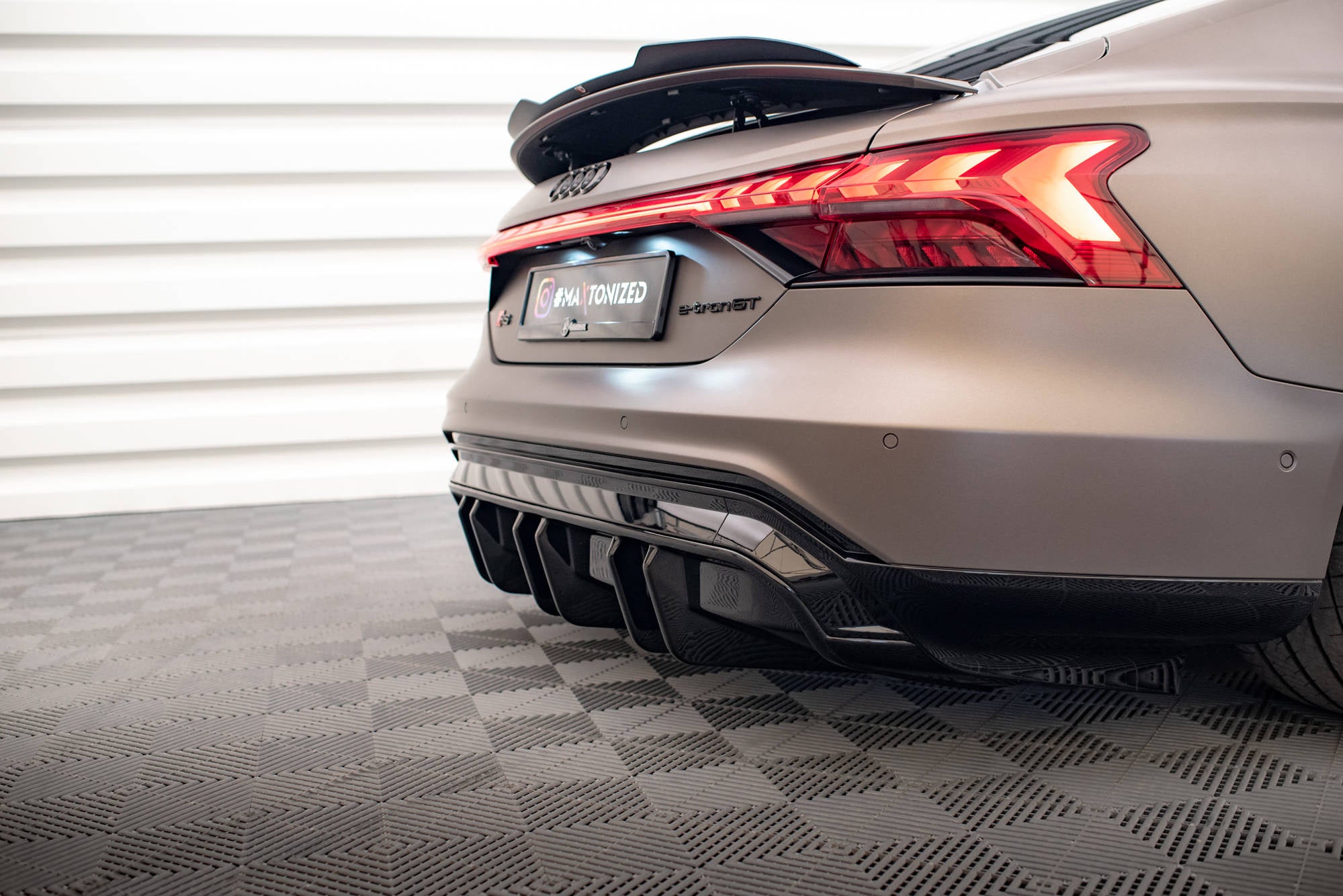 Difusor Audi e-Tron GT / RS GT Mk1