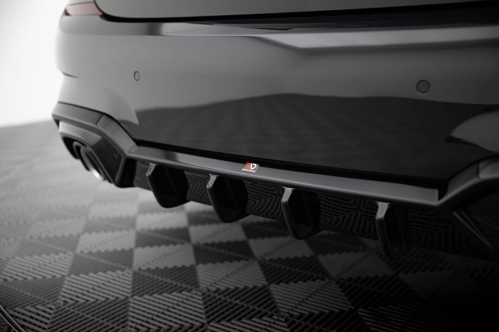 Difusor BMW Serie 3 M-Pack G20 G21 compatible con bola de remolque
