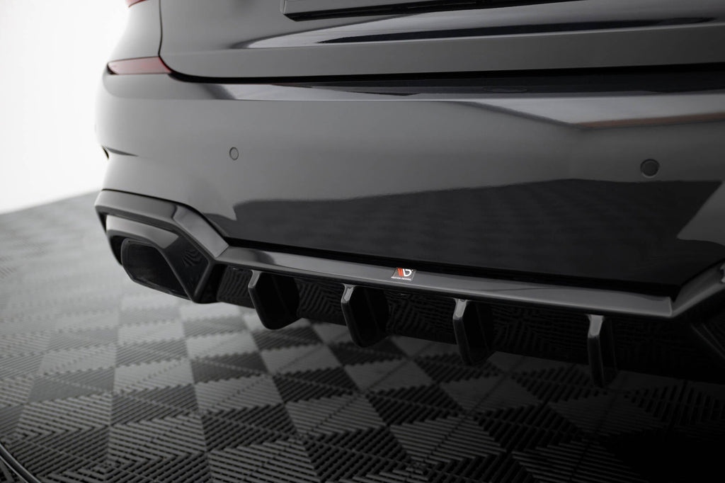 BMW M340i G20 G21 diffuser compatible with towbar