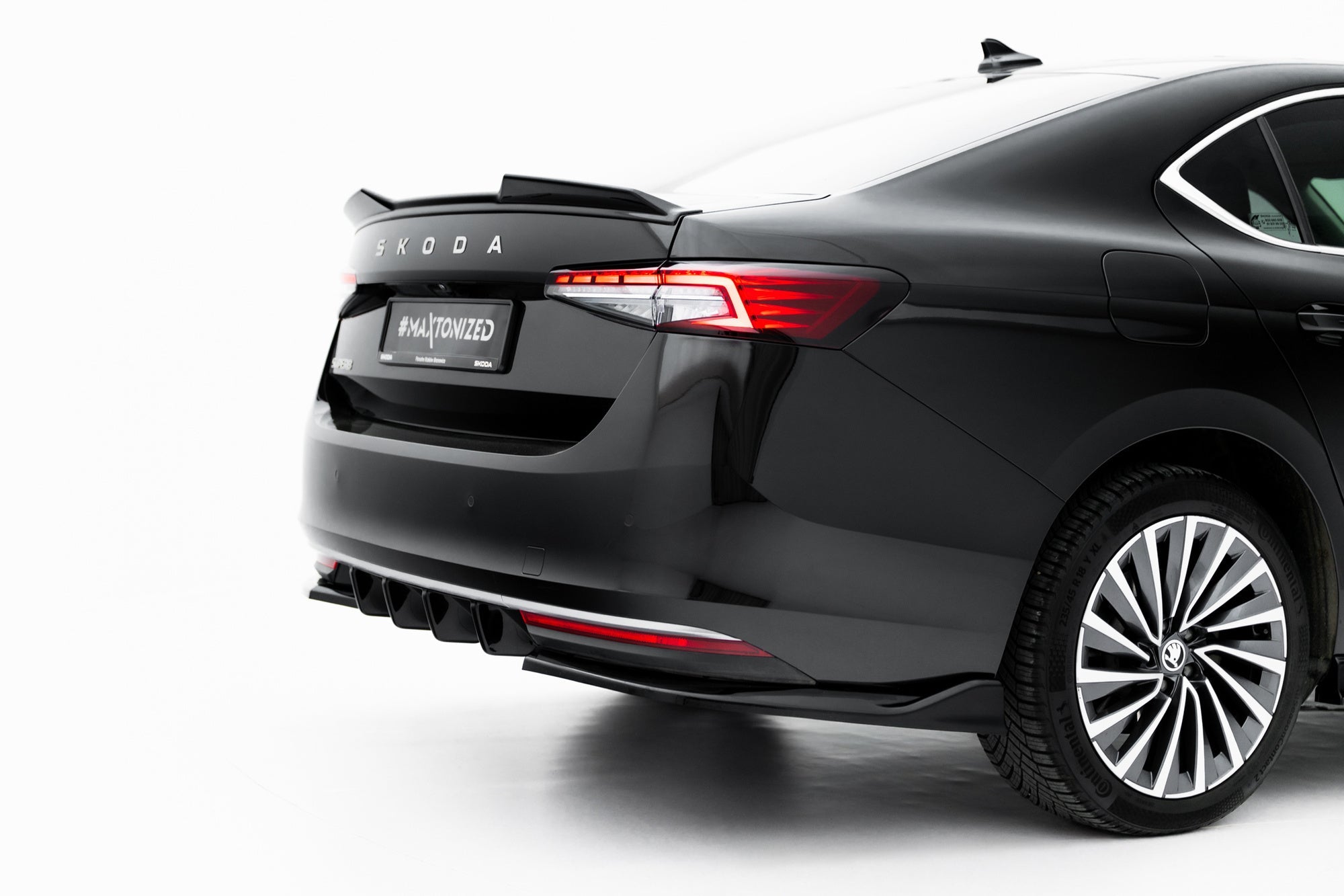 Difusor Skoda Superb Mk4