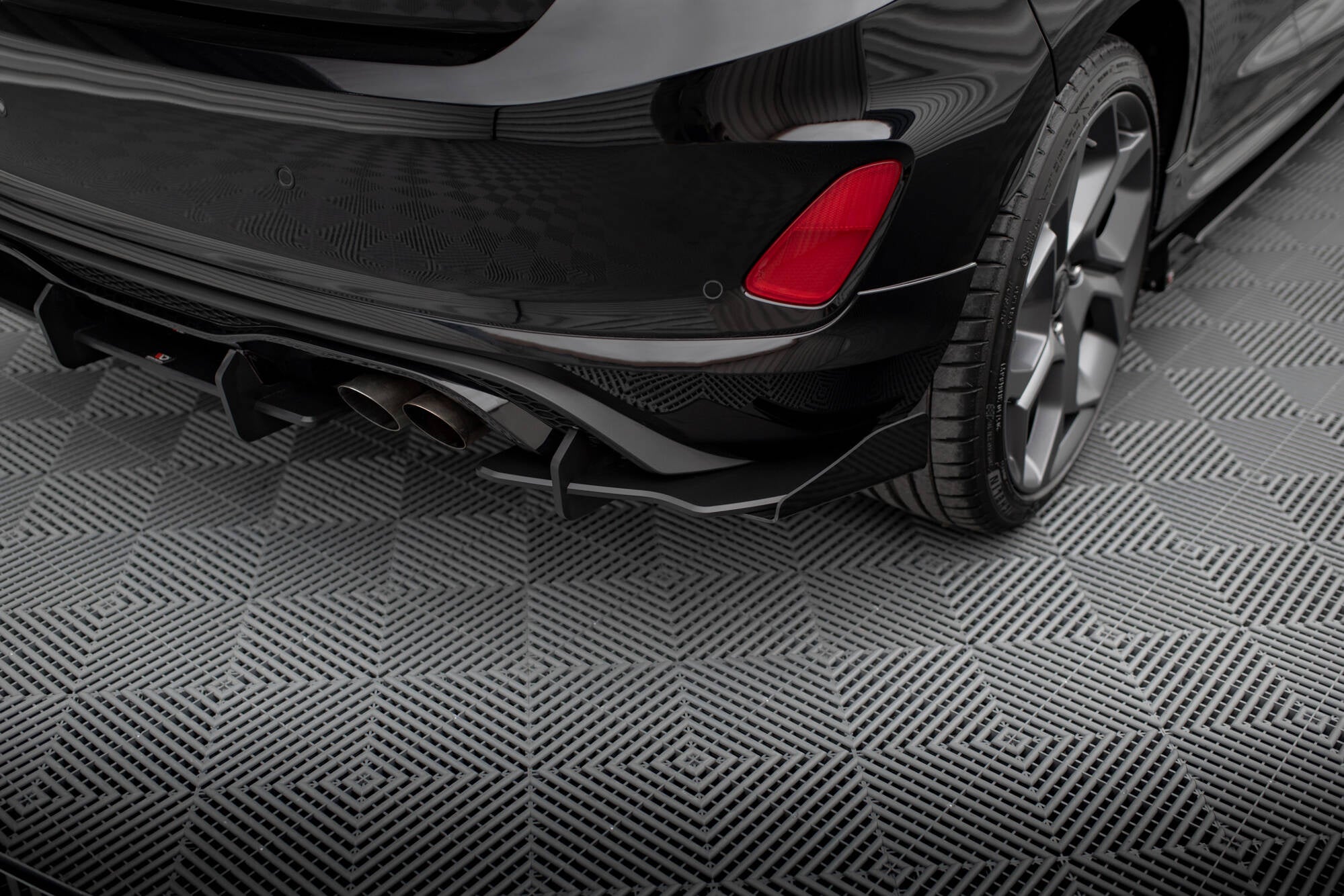 Añadido trasero Street Pro + Flaps Ford Fiesta Mk8 ST