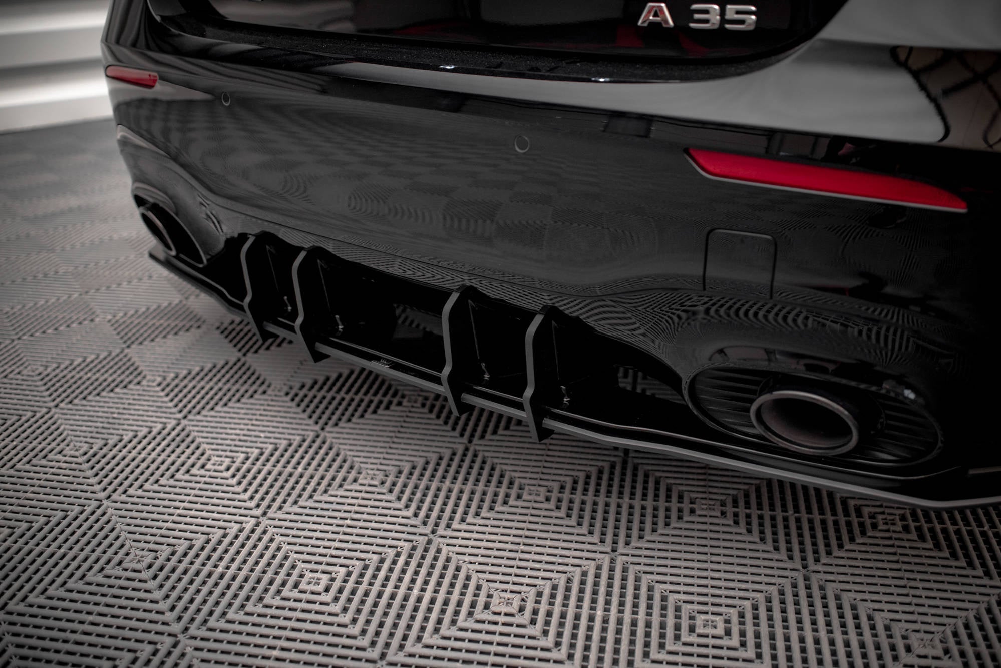 añadido trasero Street Pro + Flaps Mercedes A35 AMG Hatchback Aero Pack W177