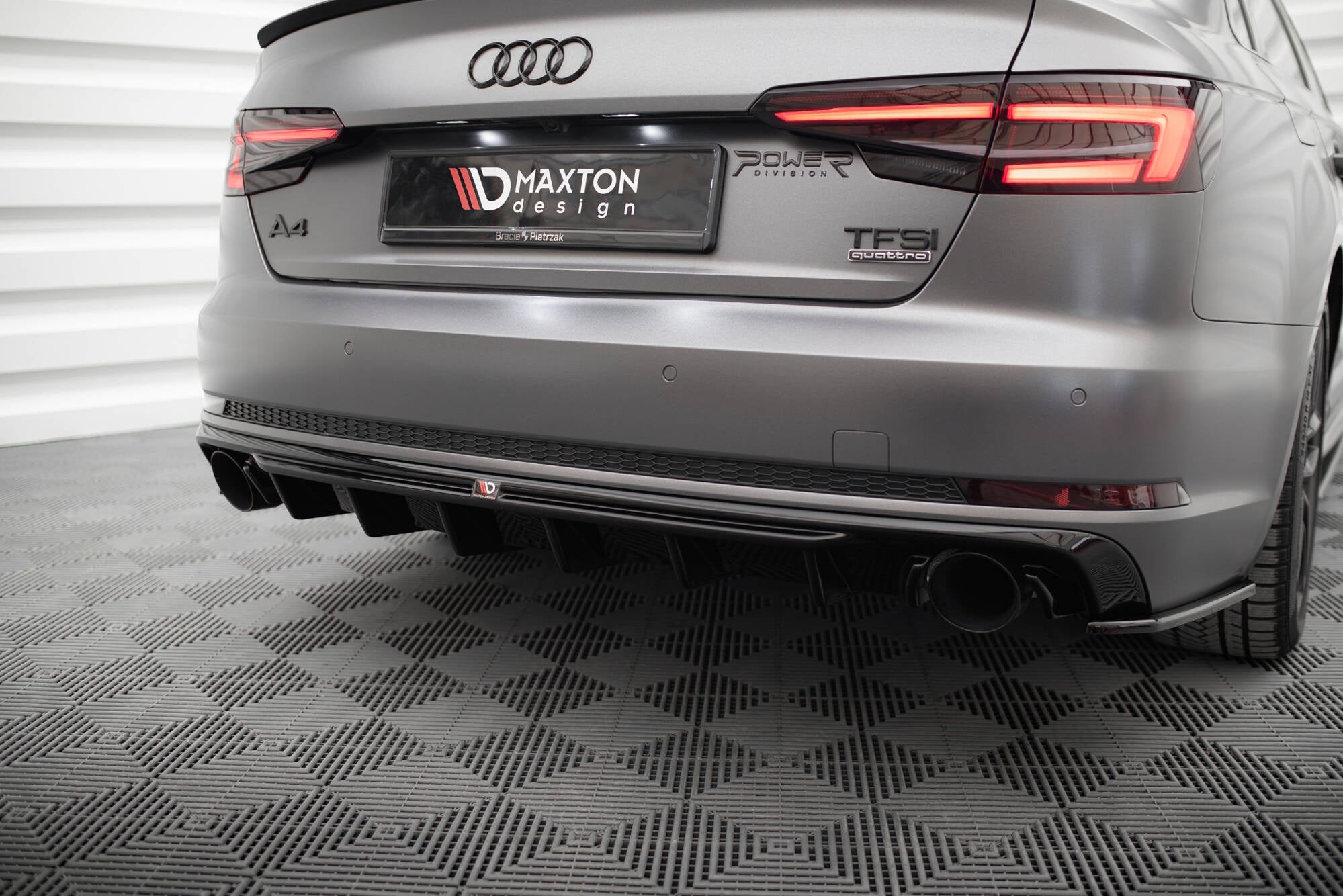 Difusor V.1 Audi A4 S-line B9 (Versión con colas de escape simples en ambos lados)