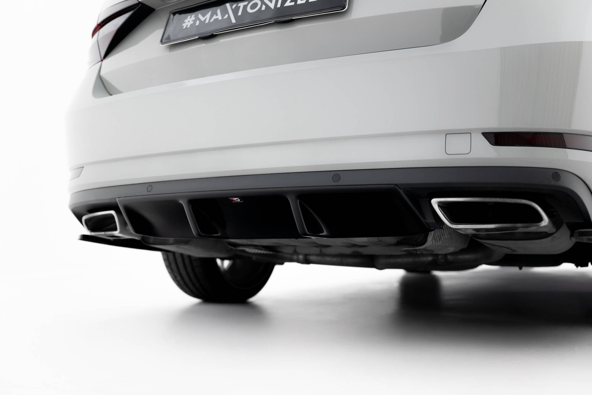 Difusor V.1 Skoda Superb Liftback / Familiar Mk3