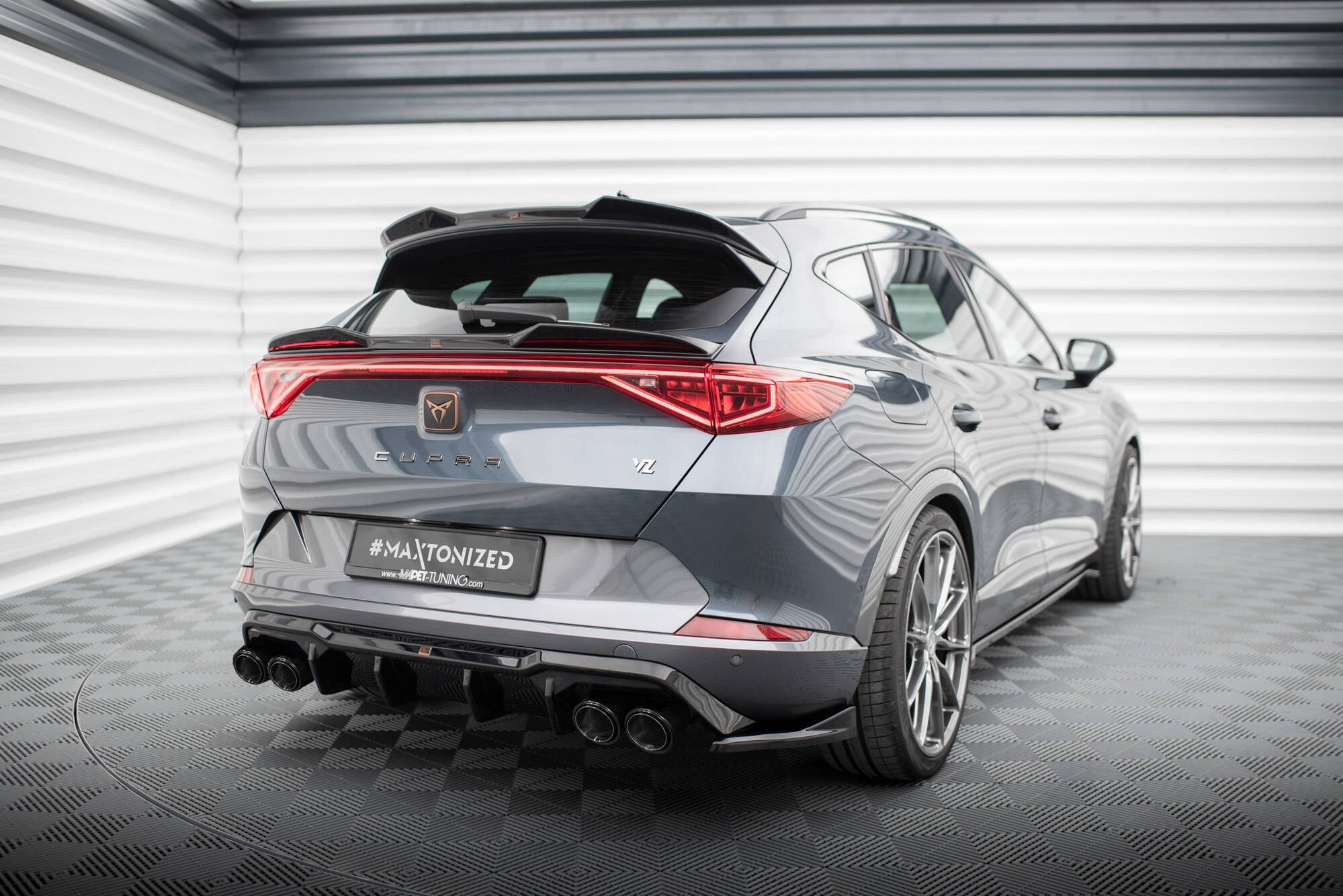 Difusor V.3 + Exhaust Tips Cupra Formentor VZ Mk1 Facelift