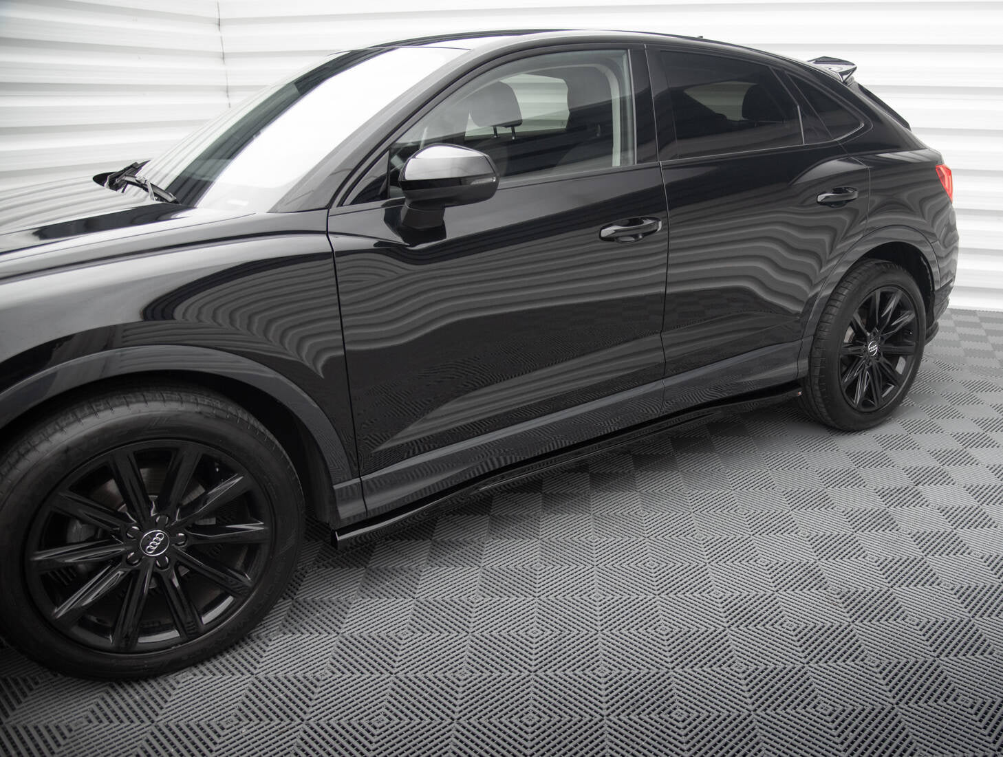 Taloneras Audi Q3 Sportback F3