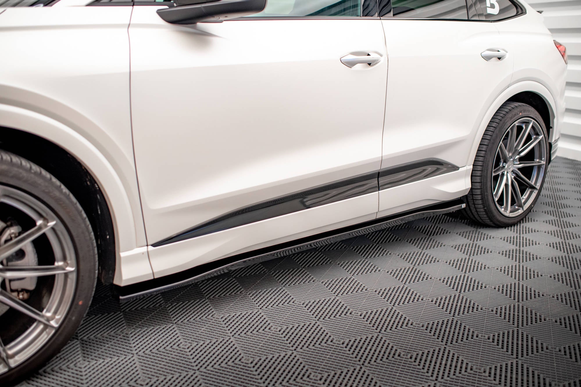 Taloneras Audi Q4 e-tron Sportback S-line Mk1