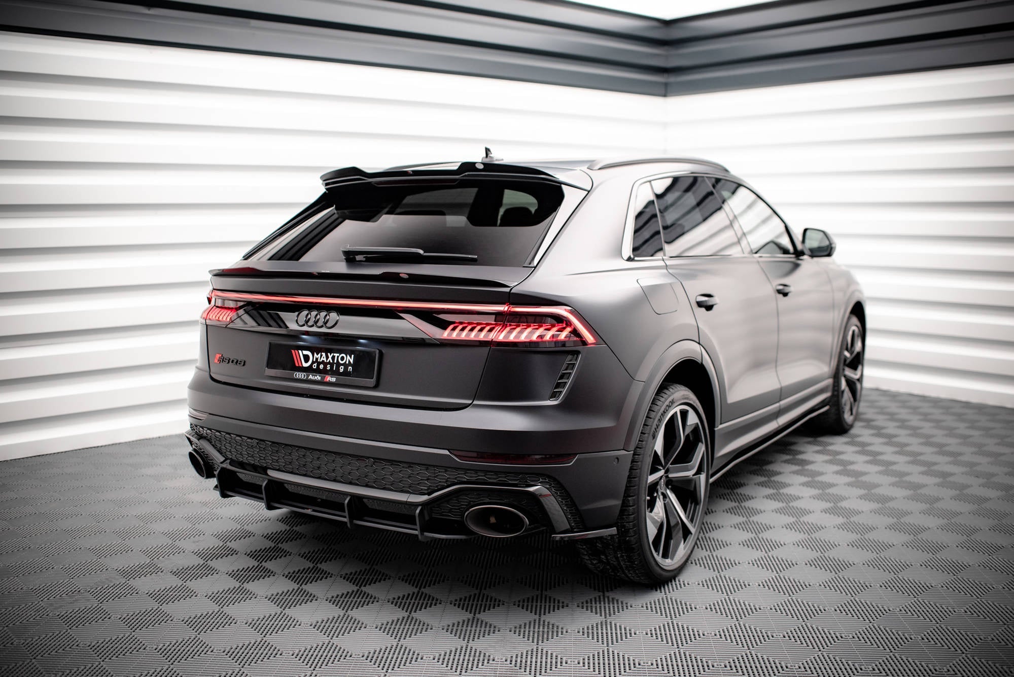 Taloneras Audi RS Q8 Mk1