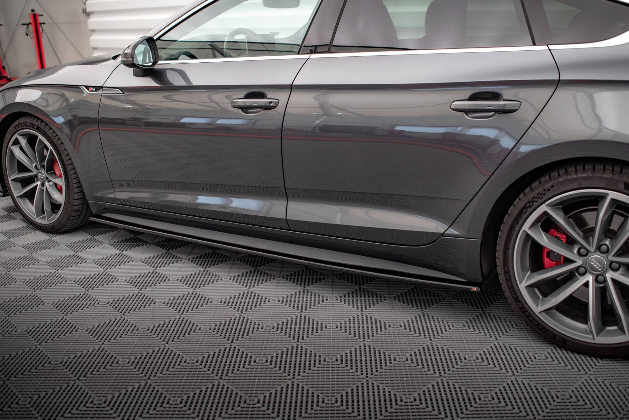Taloneras Audi S5 / A5 S-Line F5 Sportback