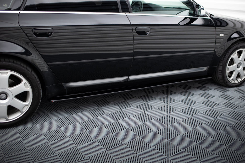 Audi S6 C5 heel pads