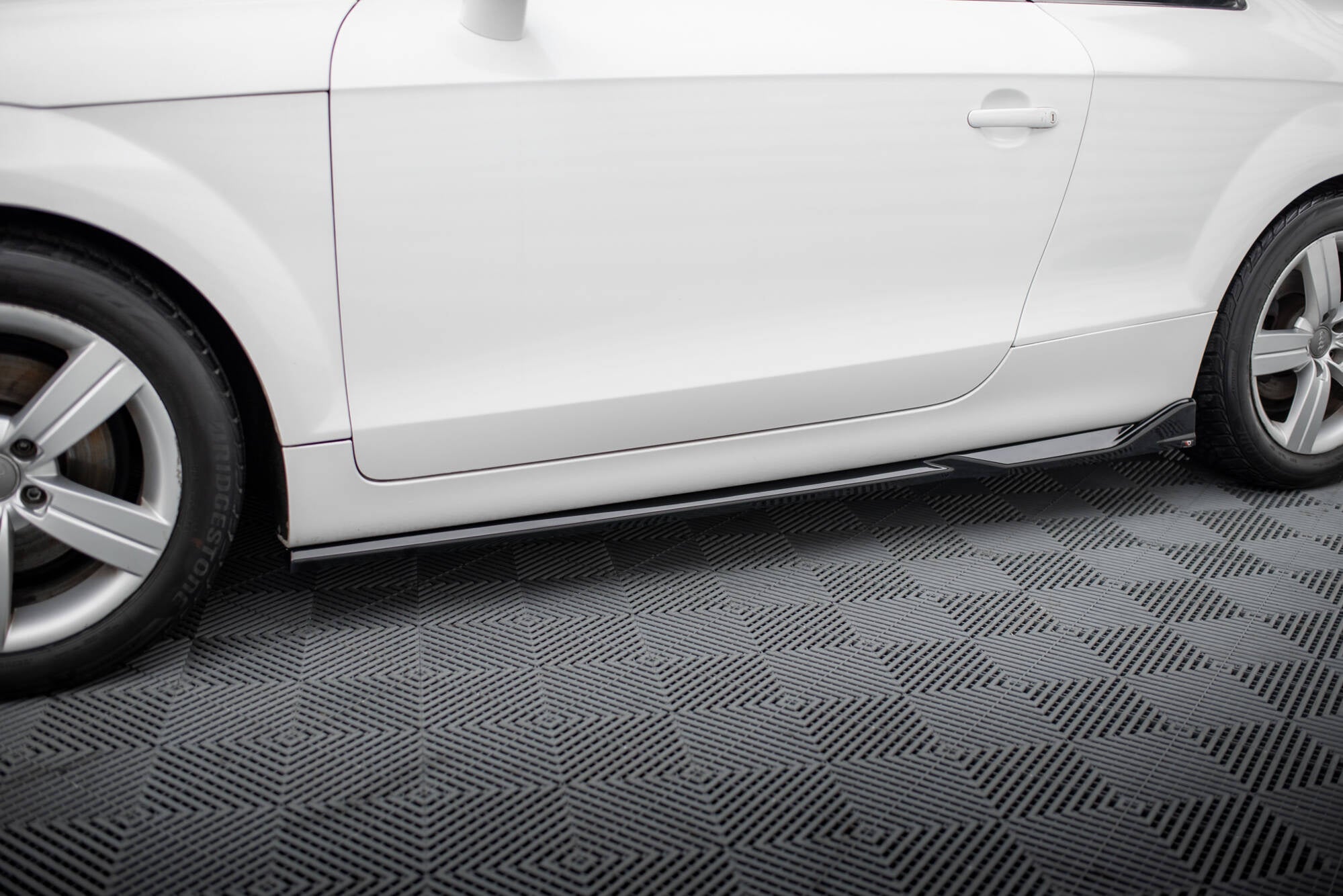 Taloneras Audi TT 8J Coupé