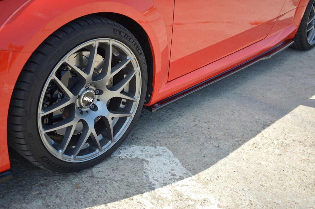Audi TT RS 8S Side Skirts
