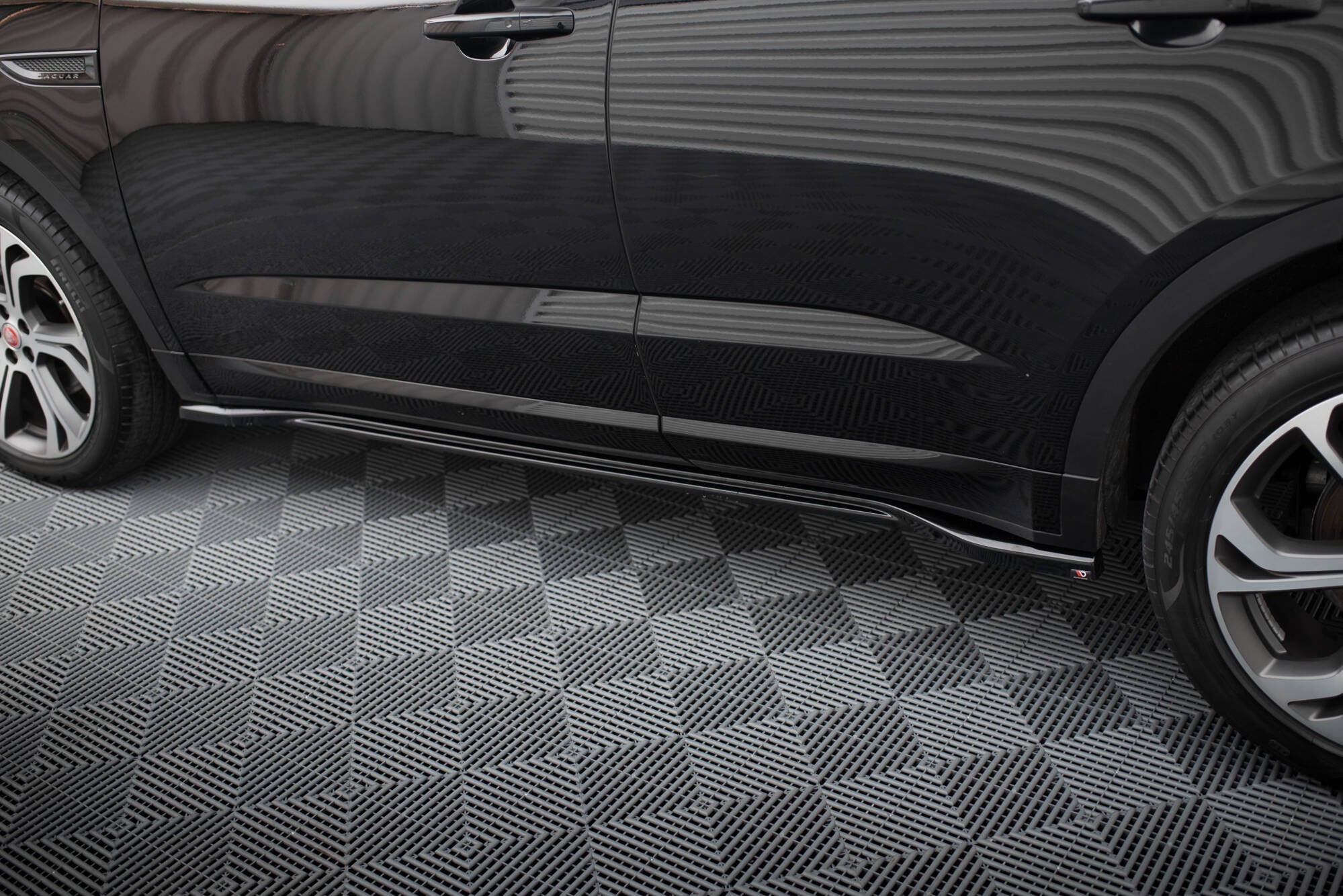 Taloneras Jaguar E-Pace R-Dynamic Mk1