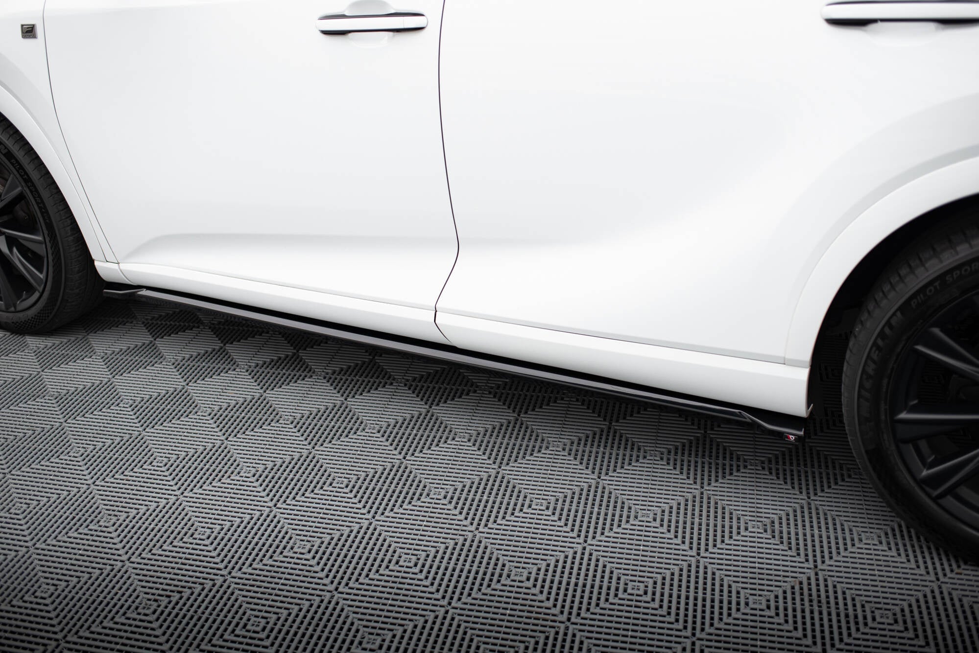 Taloneras Lexus RX F-Sport Mk5
