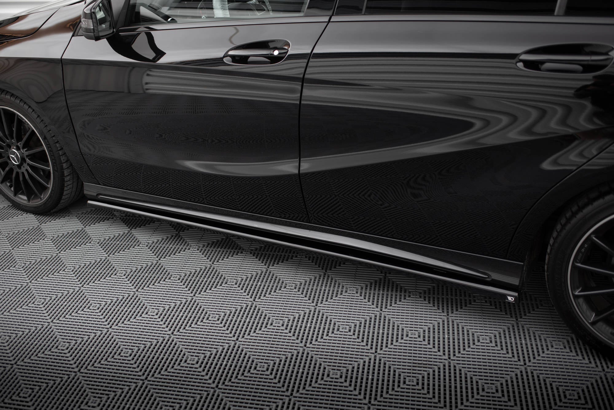 Taloneras Mercedes-Benz Clase A AMG-Line W176 Facelift