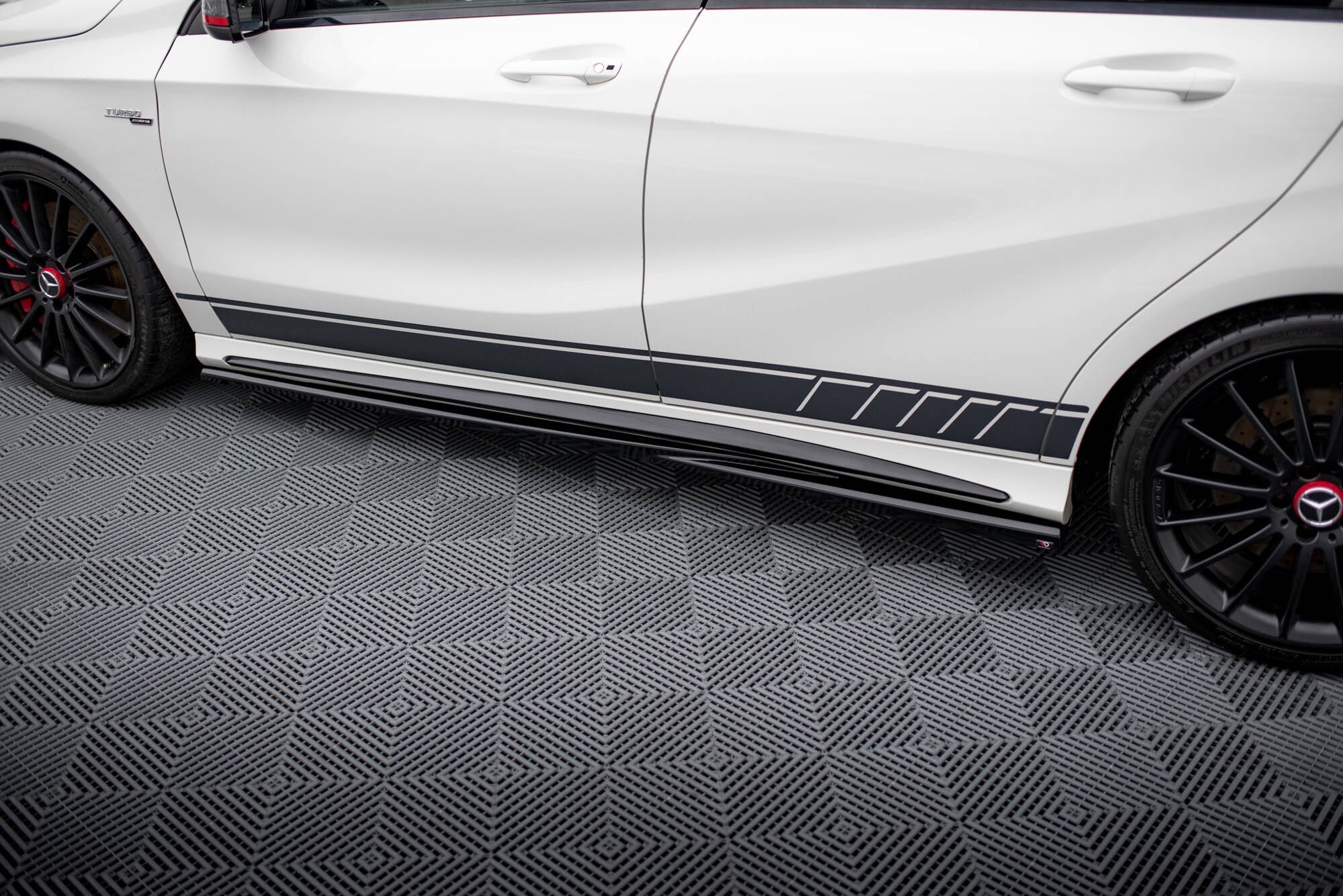 Taloneras Mercedes-Benz Clase A A45 AMG W176