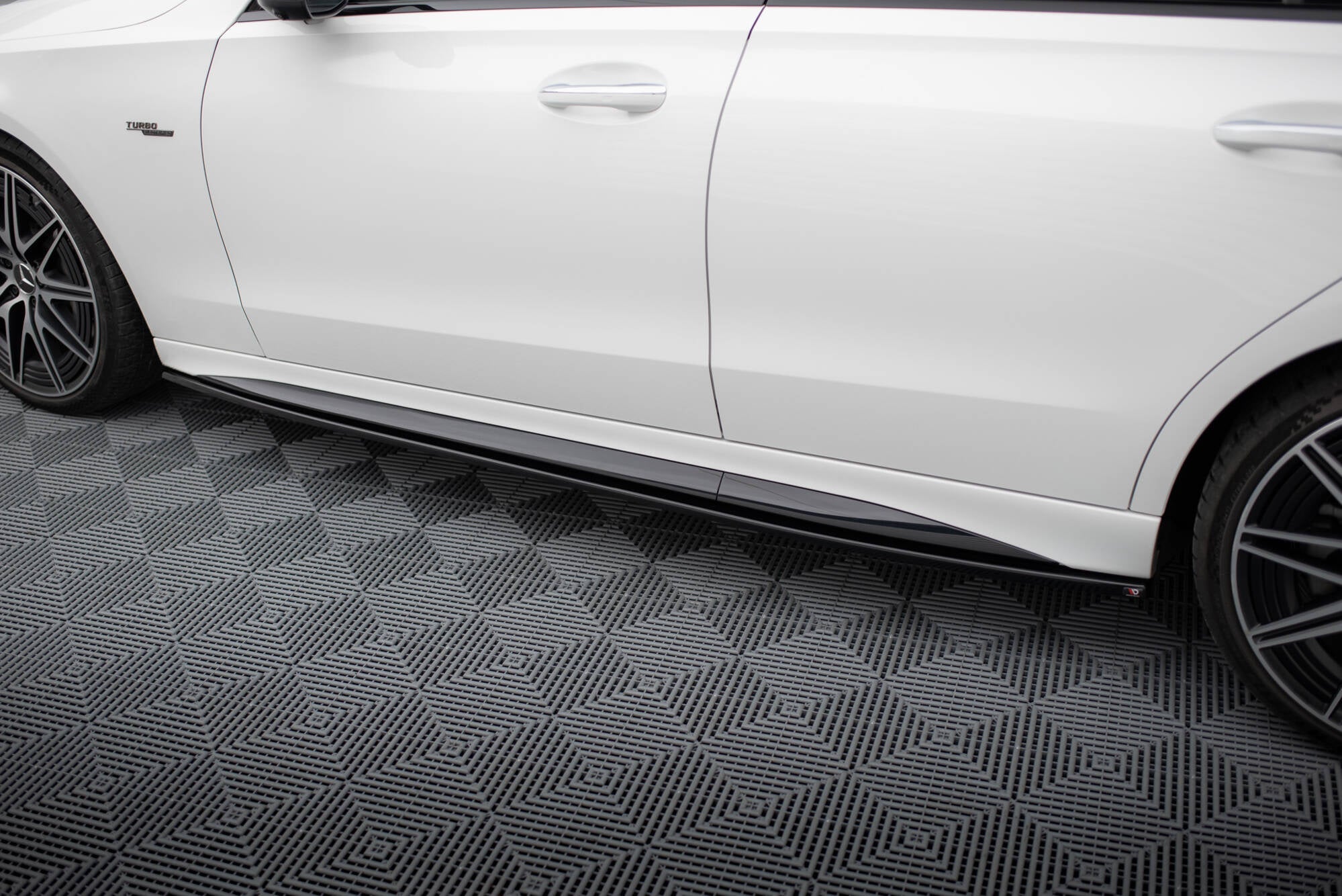Taloneras Mercedes-Benz Clase C AMG-Line / 43 AMG W206