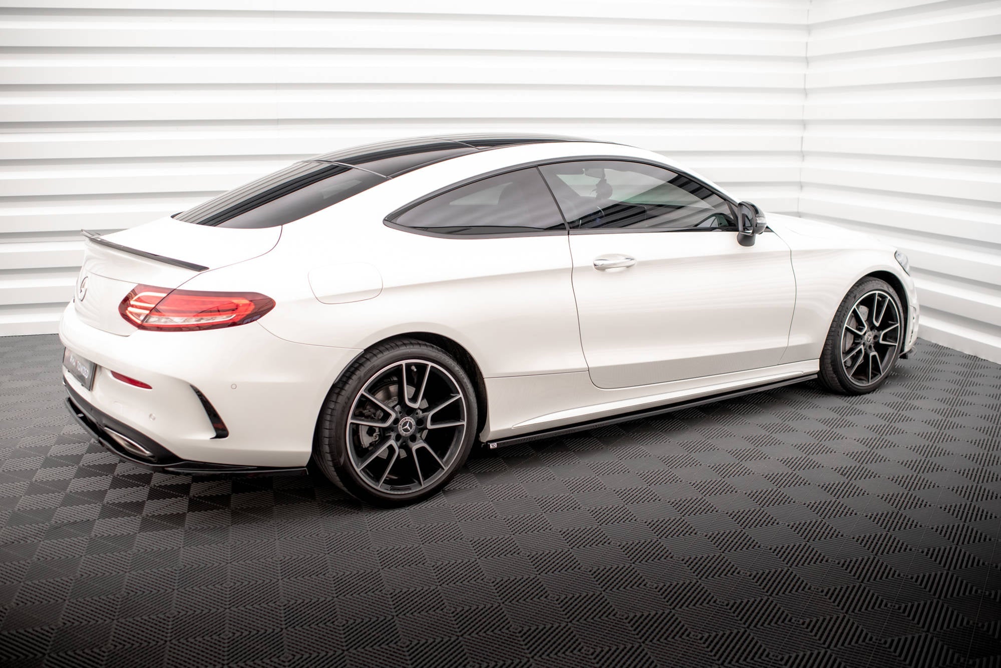 Taloneras Mercedes-Benz Clase C Coupé AMG-Line C205 Facelift