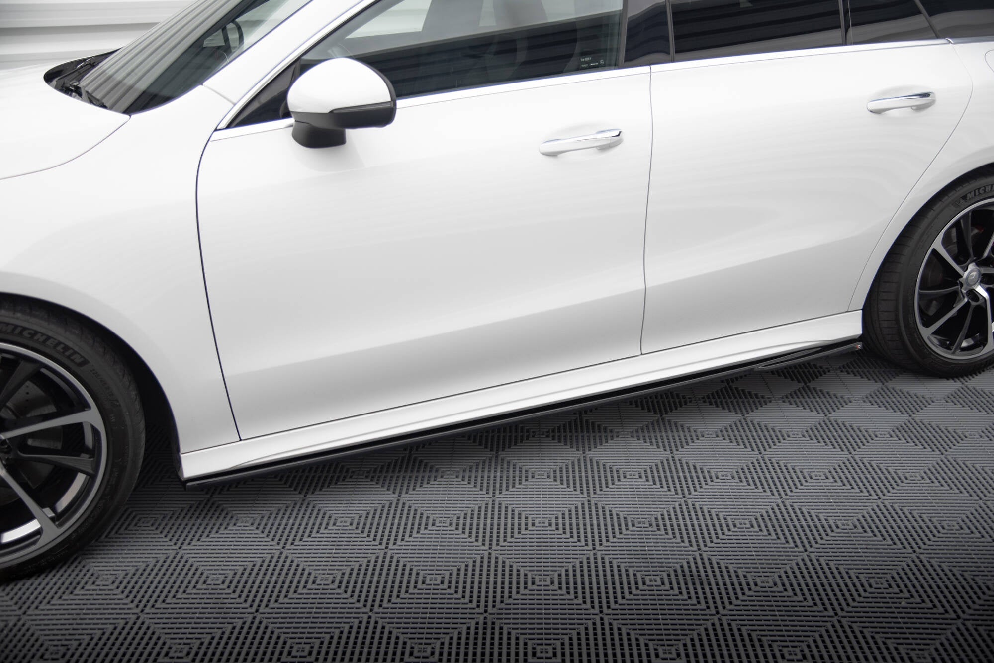 Taloneras Mercedes-Benz CLA AMG-Line C118