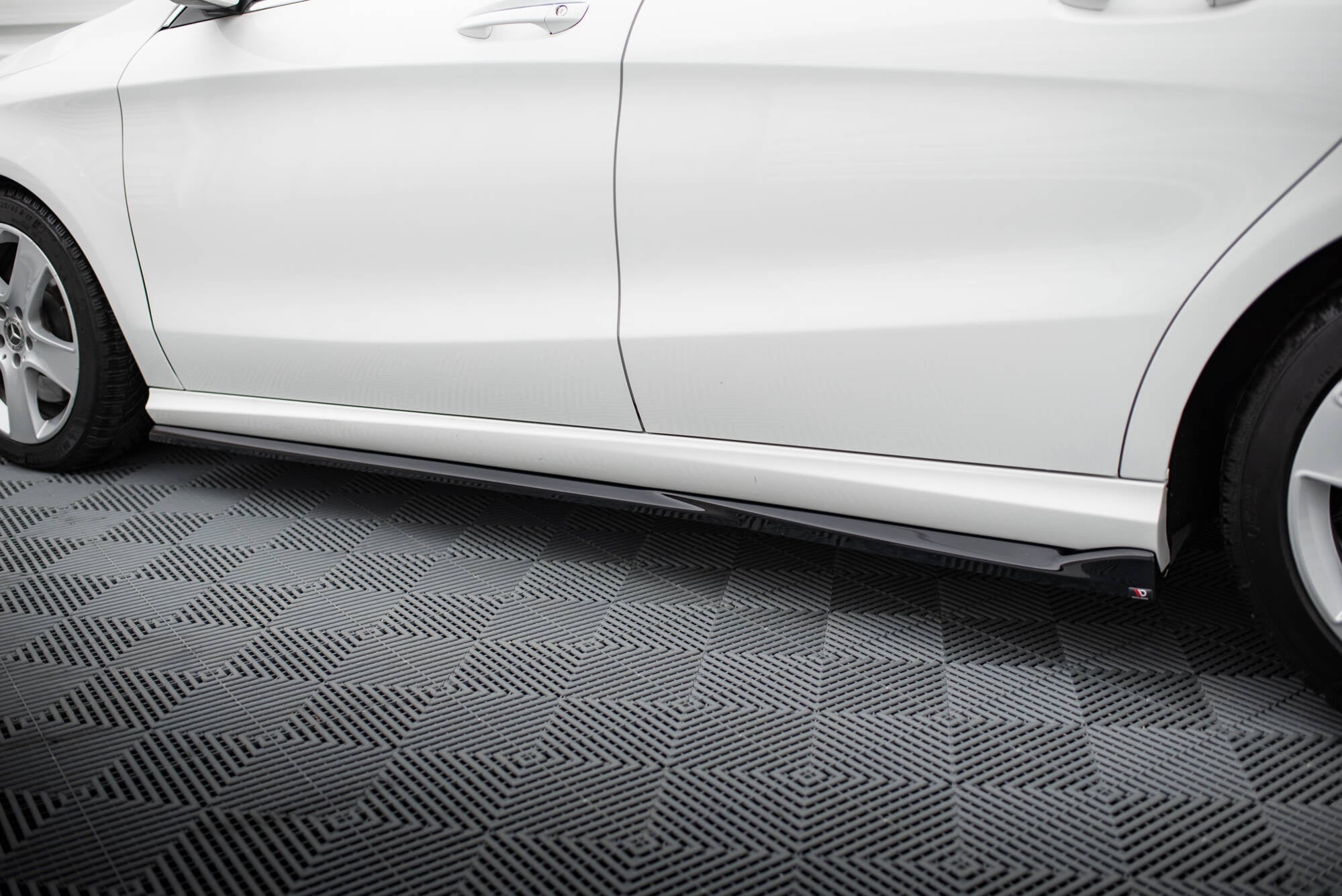 Taloneras Mercedes-Benz CLA C117 Facelift