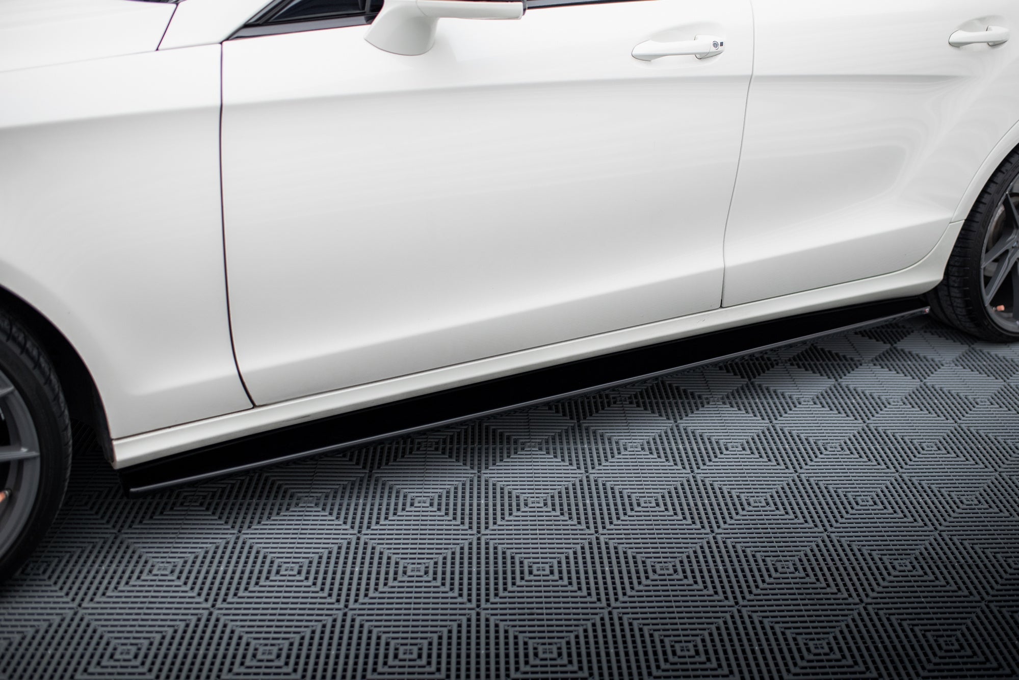Taloneras Mercedes-Benz CLS AMG-Line C218