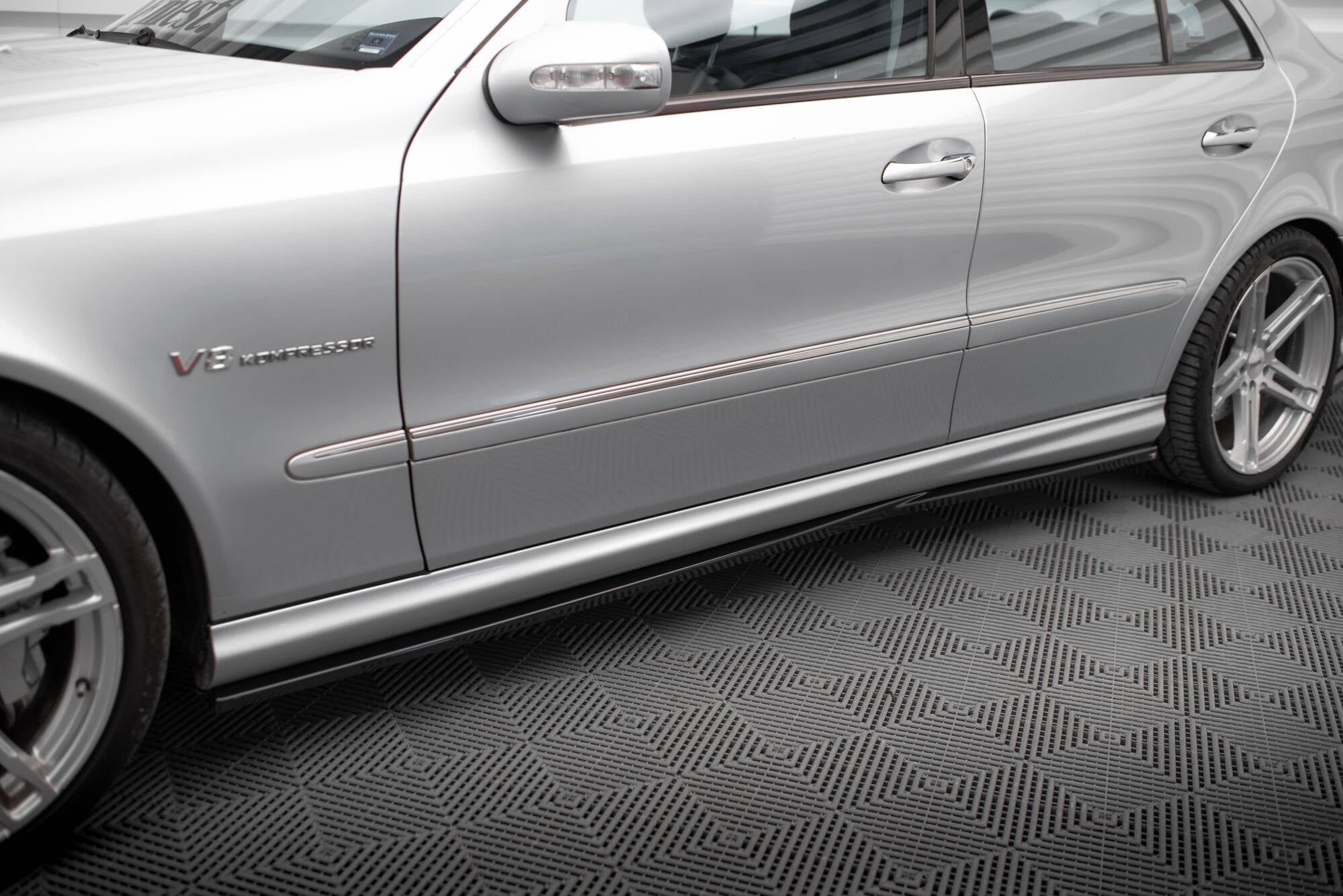 Taloneras Mercedes-Benz Clase E 55 AMG W211