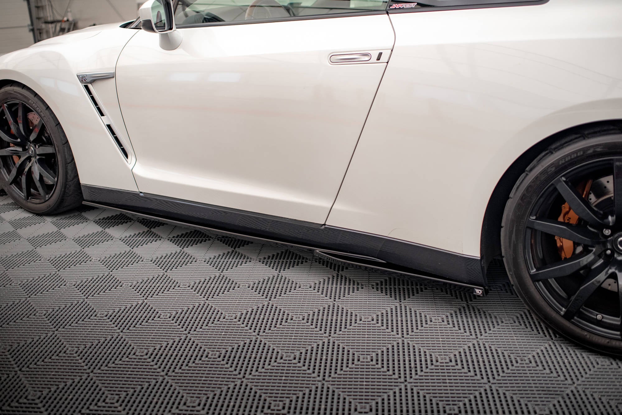 Taloneras Nissan GT-R R35 Facelift