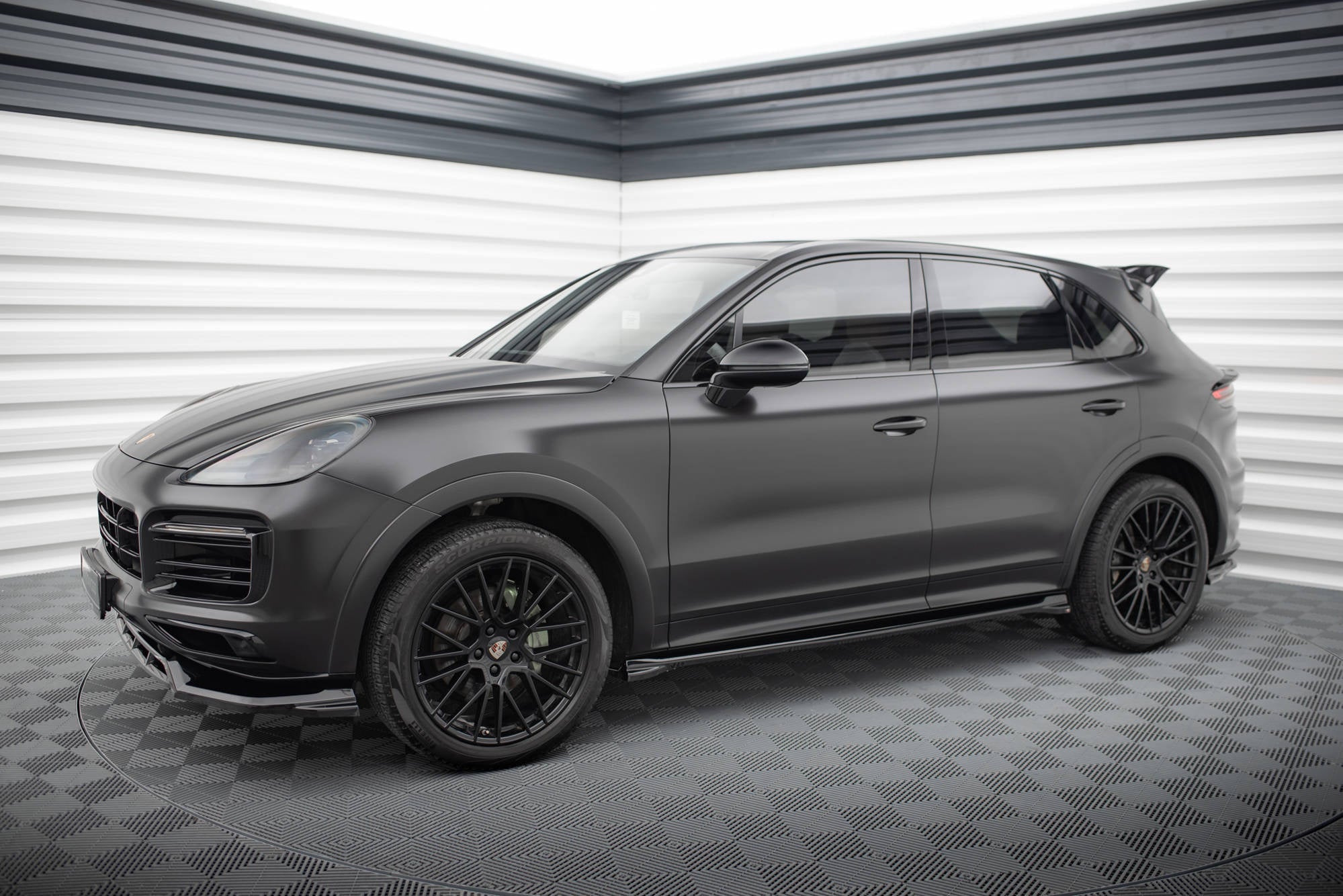 Taloneras V.1 Porsche Cayenne Sport Design / Turbo SUV / Coupé Mk3 / Mk3 Facelift