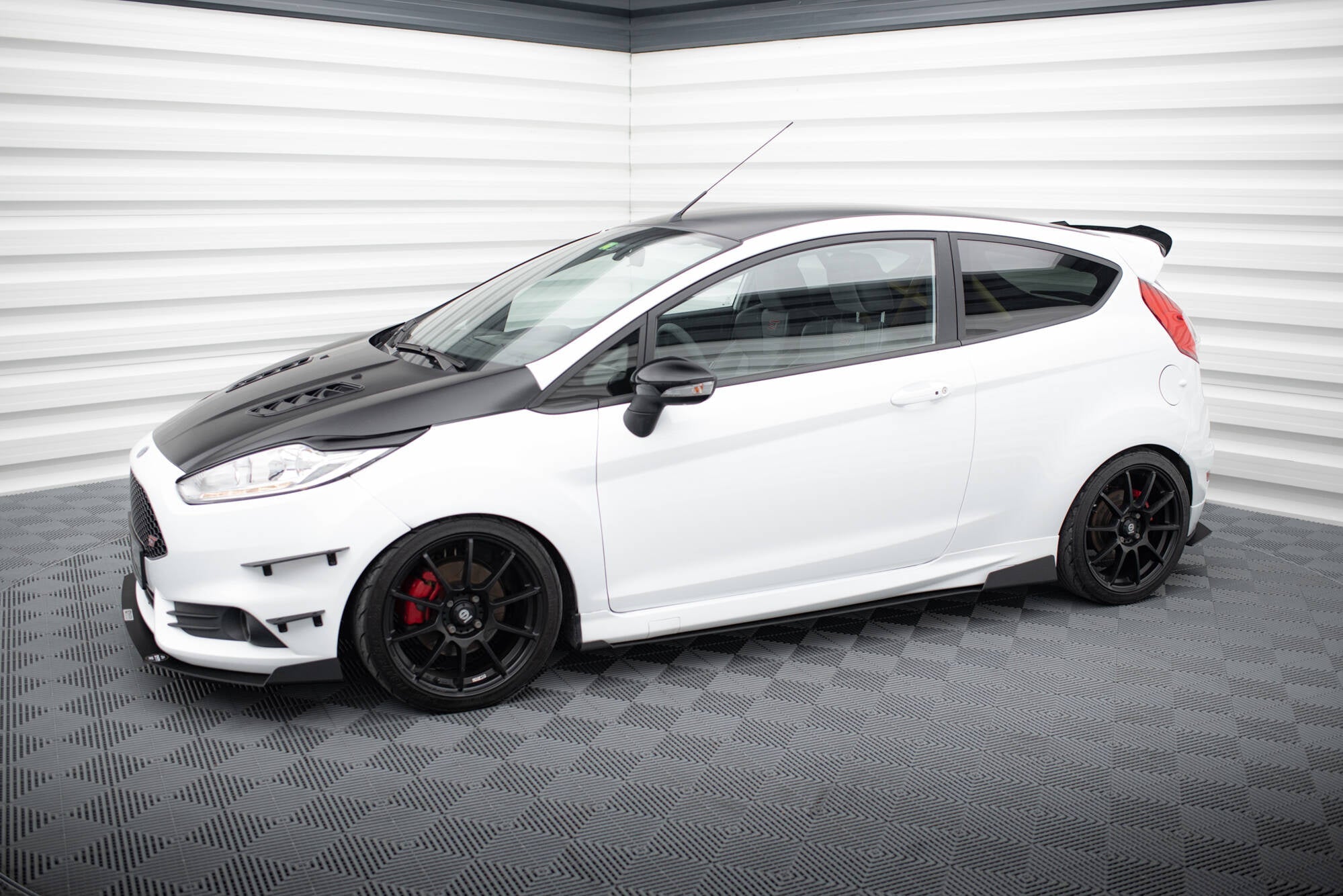 Taloneras Racing Ford Fiesta ST Mk7 Facelift