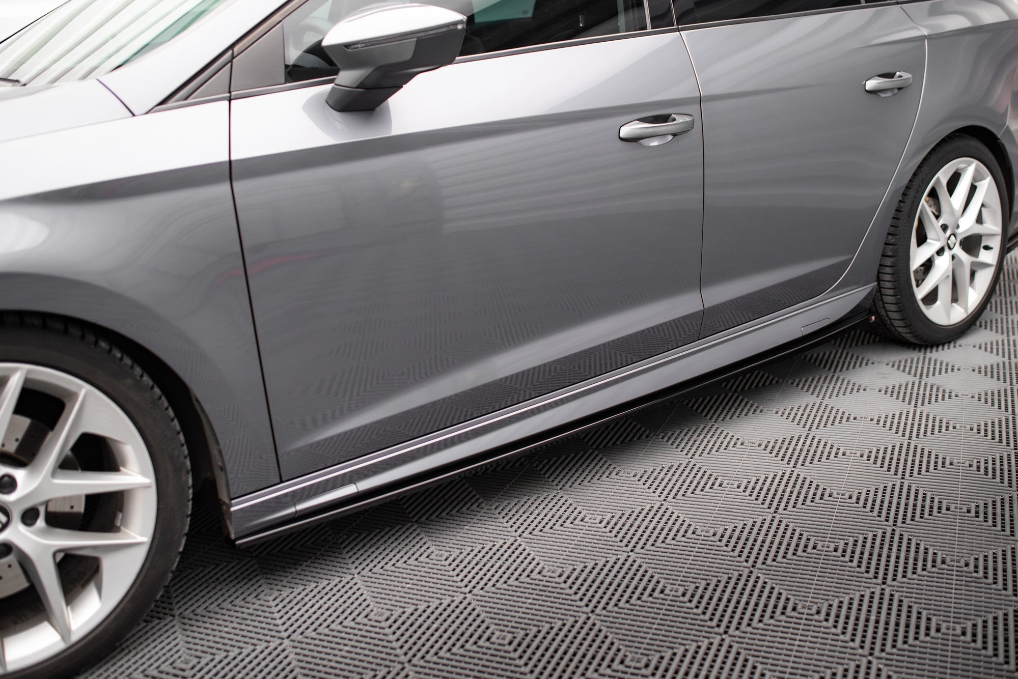 Taloneras Seat Leon Cupra / FR / Standard Aero Mk3 / Mk3 Facelift