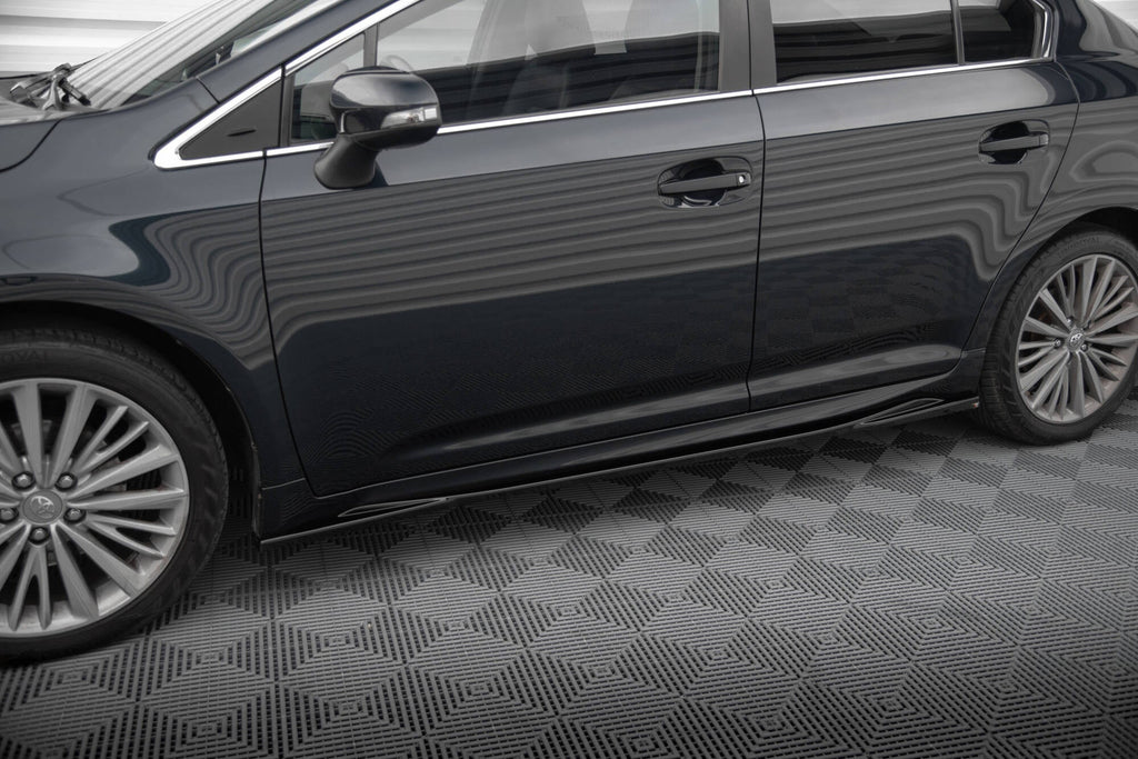 Toyota Avensis Mk3 Facelift Mud Flaps
